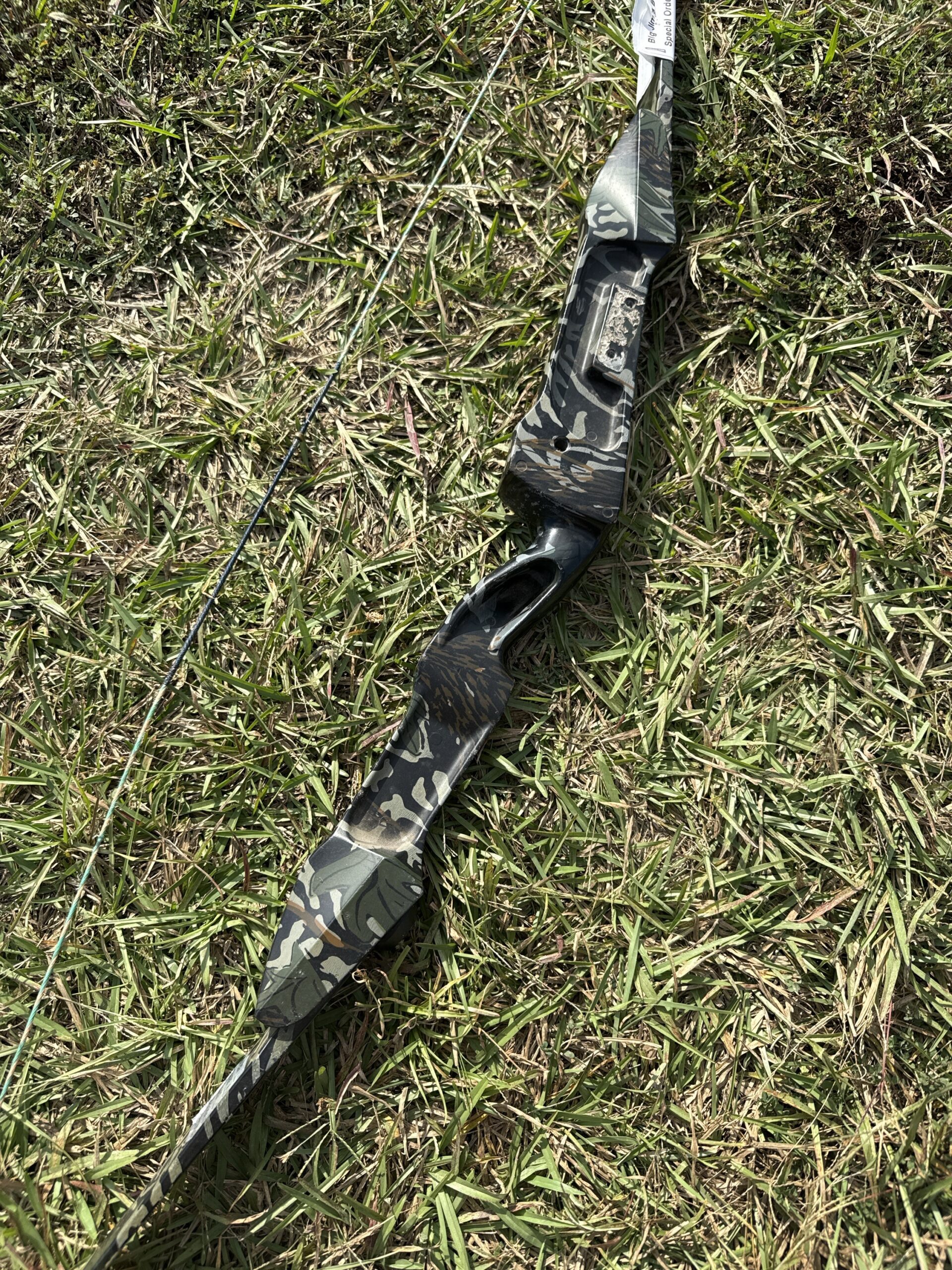 PSE KING FISHER 62# 45#@28" RH RECURVE 3PC - Image 3