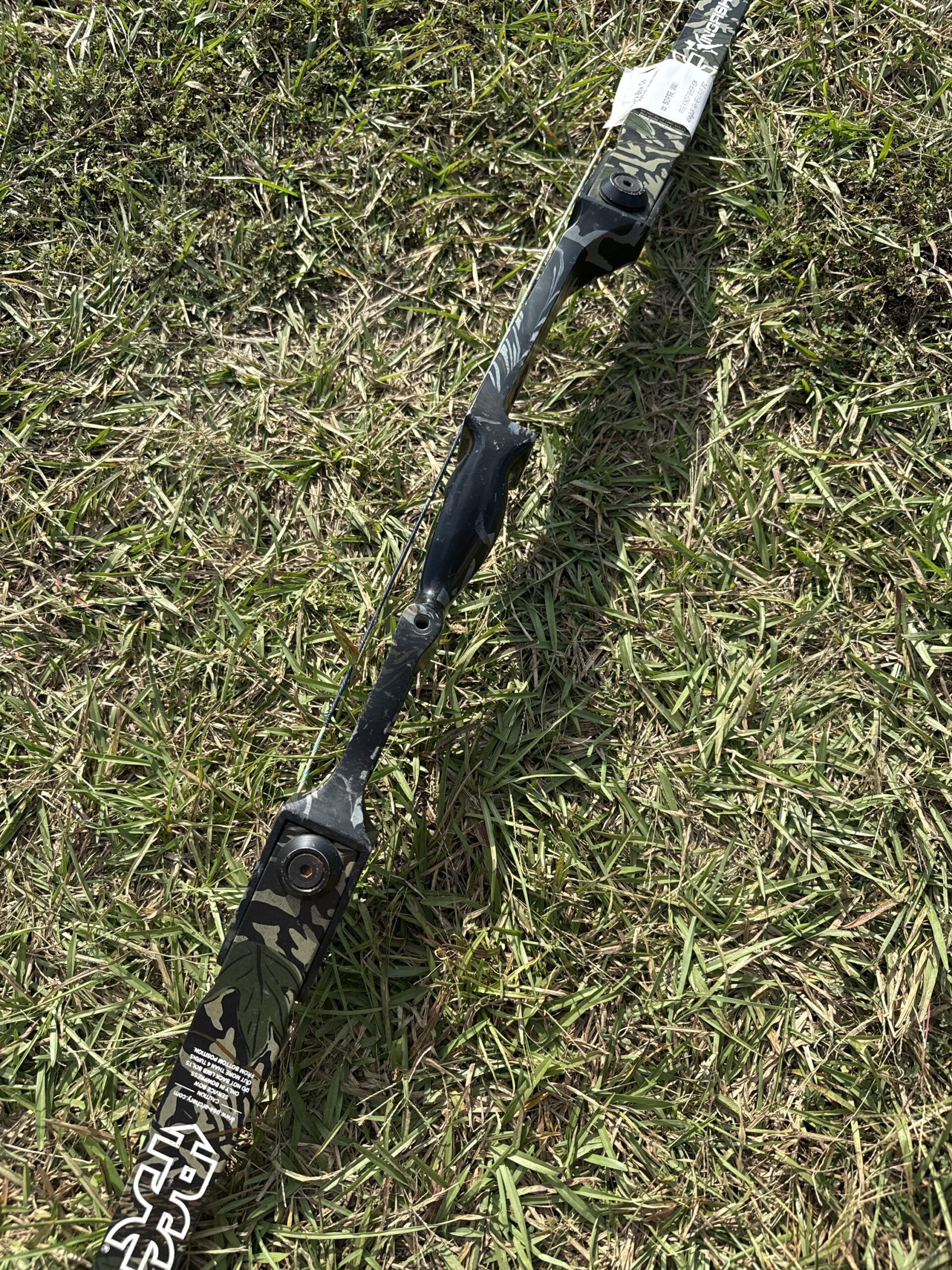 PSE KING FISHER 62# 45#@28" RH RECURVE 3PC - Image 2