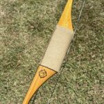 BELITZ 70" 52#@28" LH LONG BOW