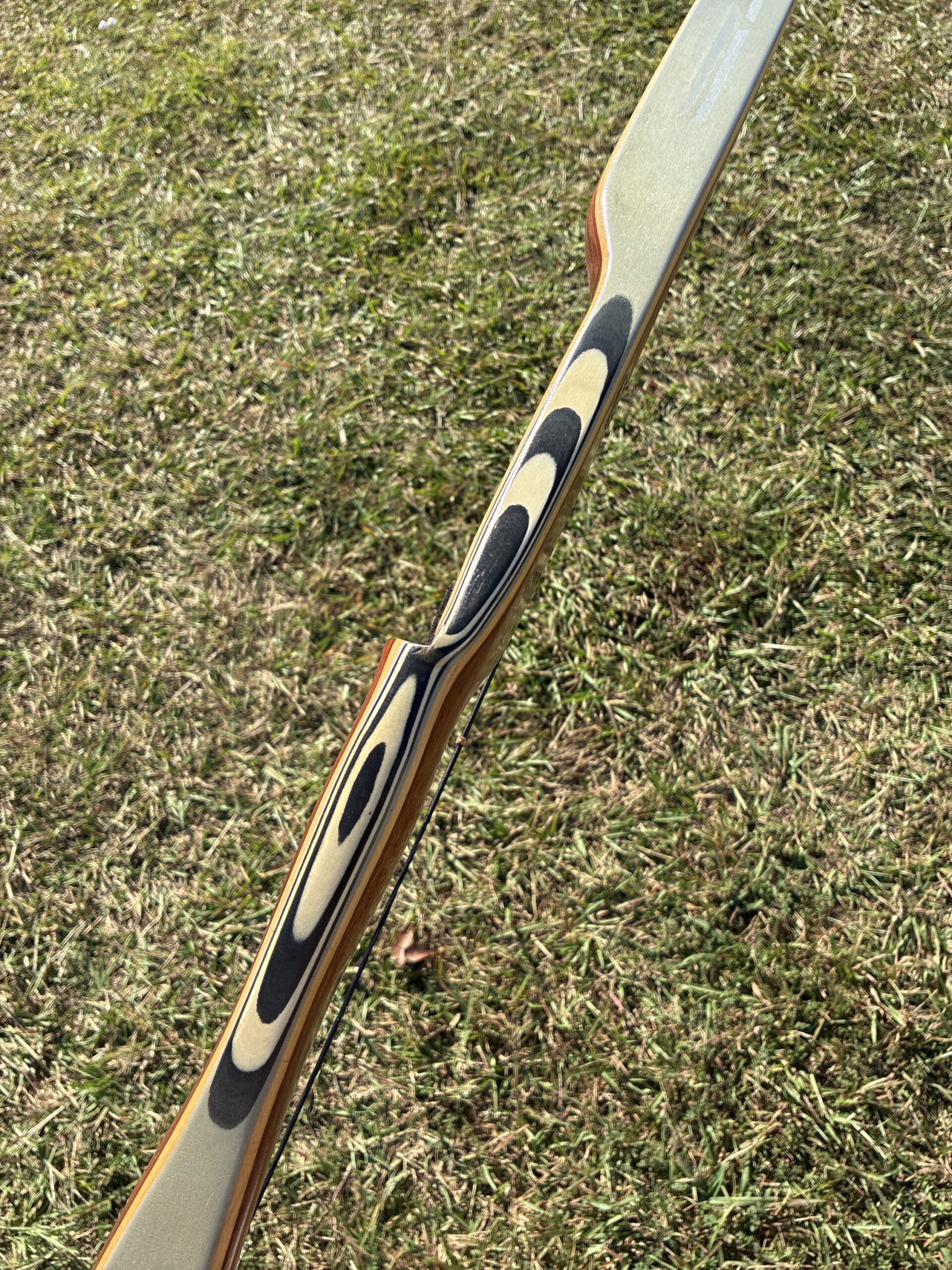 BEAR KODIAK SPECIAL 66" 47#@28" LH RECURVE